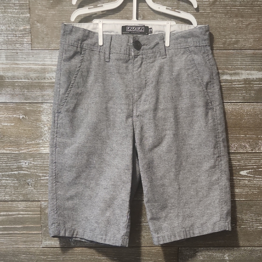 Ezekiel Men's Gray Shorts size 28